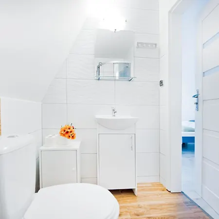 Osrodek Wypoczynkowy Cubex Couette-café 3*