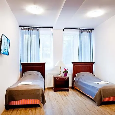 Osrodek Wypoczynkowy Cubex Couette-café 3*