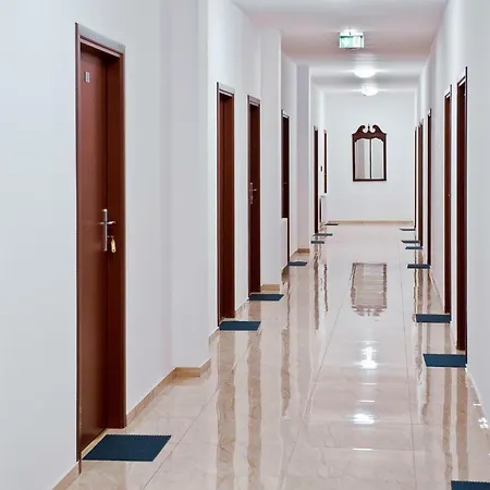 Osrodek Wypoczynkowy Cubex 3* סטגנה