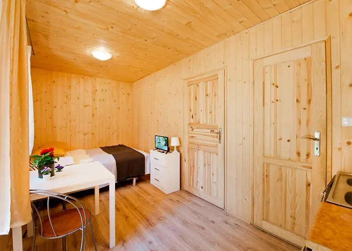 Osrodek Wypoczynkowy Cubex 3* Стегна